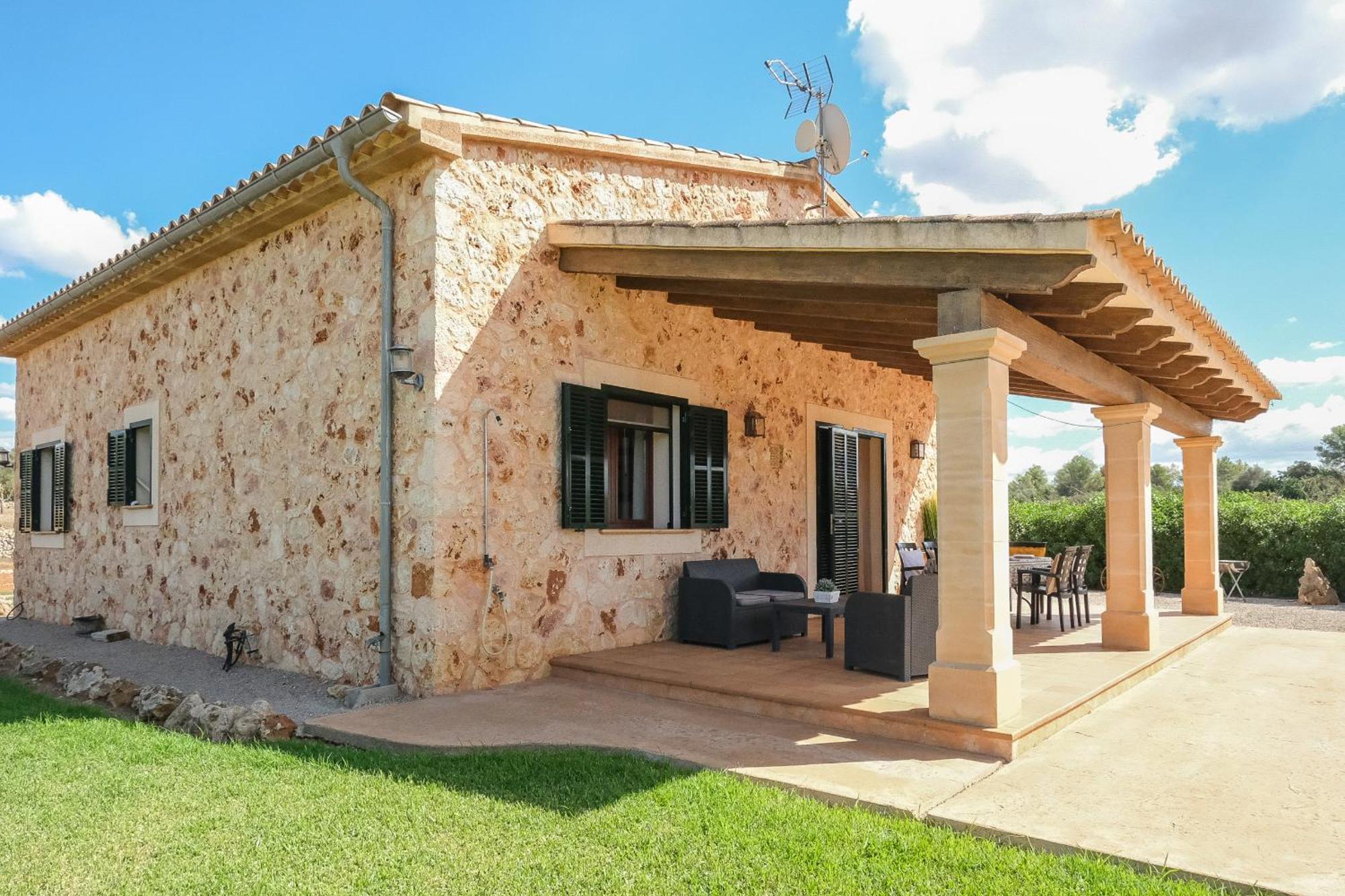 Son Rossinyol By Rentallorca Landhaus *